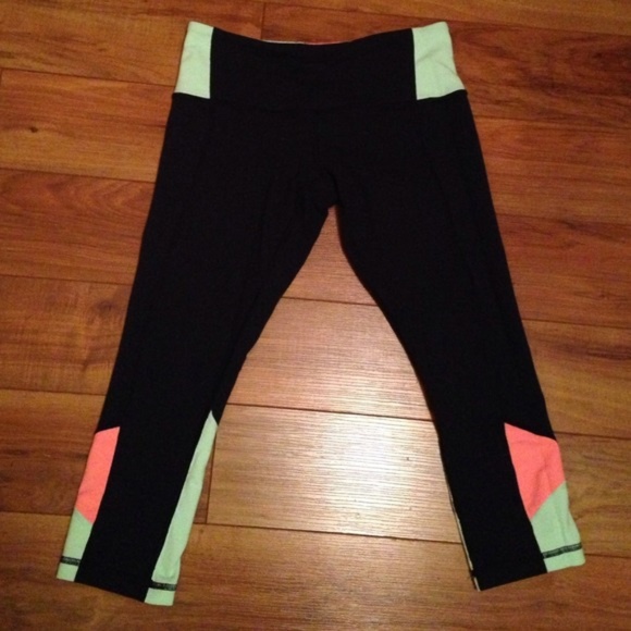 Lululemon EmbodyCrop Navy blue, mint, coral/orange - Picture 8 of 8